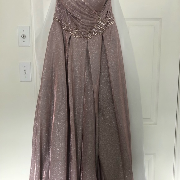 Evening dress , thin straps shiny slit infront very classy. Wore once - Picture 2 of 5